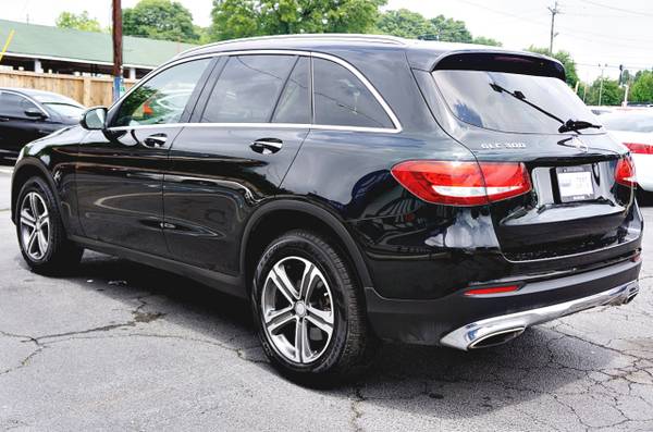 2016 Mercedes-Benz GLC-Class GLC300 - - by dealer for sale in Conyers, GA – photo 3