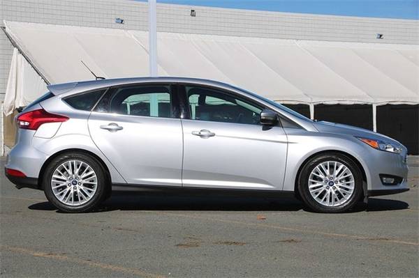 2017 Ford Focus Titanium - cars & trucks - by dealer - vehicle... for sale in Fairfield, CA – photo 4