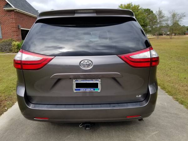 Clean 2017 Toyota Sienna Minivan ... won't last! for sale in florence, SC, SC – photo 3