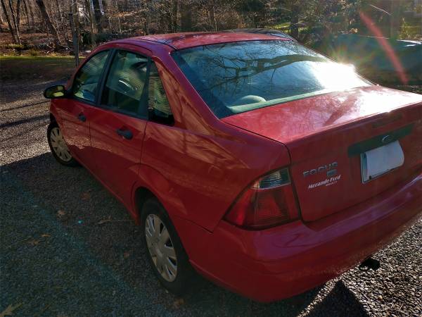 2006 Ford Focus ZX4S Sedan - cars & trucks - by owner - vehicle... for sale in Storrs Mansfield, CT – photo 3
