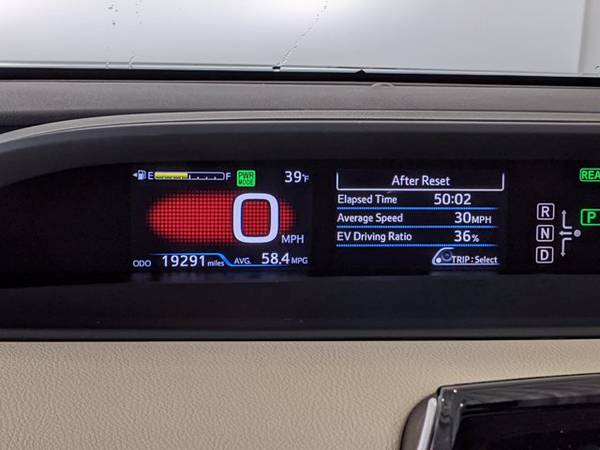 2016 Toyota Prius Two SKU:G3500301 Hatchback - cars & trucks - by... for sale in Libertyville, IL – photo 17