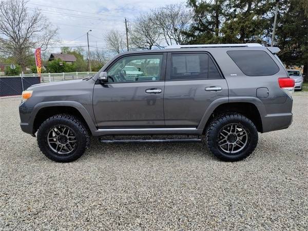 2011 Toyota 4Runner SR5 - - by dealer - vehicle for sale in Chillicothe, OH – photo 8