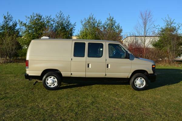 2008 Ford E-150 Cargo Van - cars & trucks - by dealer - vehicle... for sale in Crystal Lake, IN – photo 4