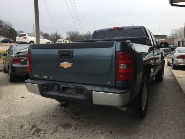 2009 Chevrolet Silverado 1500 LT Ext Cab 4WD - - by for sale in Rossville, KS – photo 4