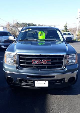 2010 GMC Sierra 1500 SLE - (Streeters-Open 7 Days A Week!!!) - cars... for sale in queensbury, NY – photo 4