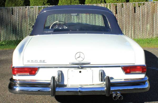 Lot 136 - 1966 Mercedes 250 SE Cabriolet Lucky Collector Car Auction for sale in Hudson, FL – photo 18