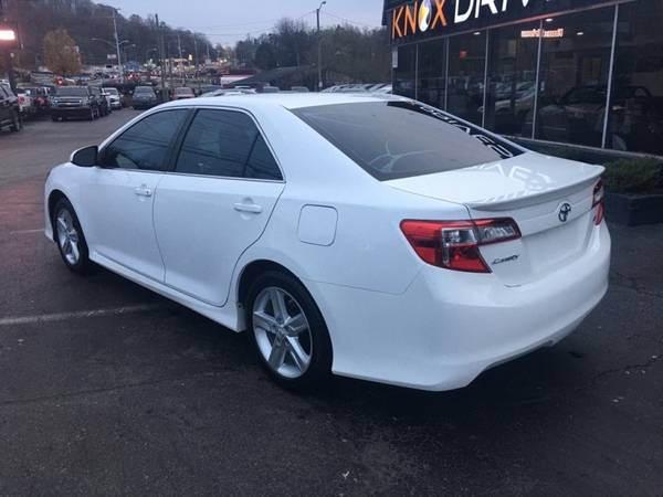 2012 Toyota Camry SE Loaded Text Offers Text Offers/Trades 865-250-... for sale in Knoxville, TN – photo 2
