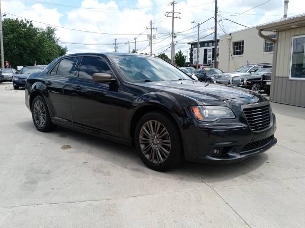 2014 CHRYSLER 300C VARVATOS - - by dealer - vehicle for sale in Champaign, IL – photo 6