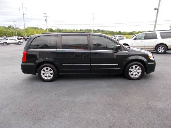 2011 Chrysler Town Country Touring - - by for sale in Shelbyville, AL – photo 11