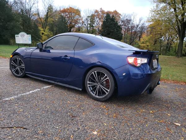 2013 Scion FRS 6 speed - cars & trucks - by owner - vehicle... for sale in Burlington, IL – photo 2