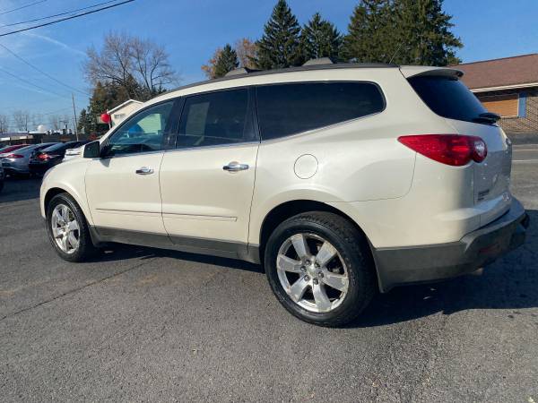 2012 CHEVY TRAVERSE LTZ AWD! FULLY LOADED! LEATHER! DVD! NAVI!... for sale in N SYRACUSE, NY – photo 5
