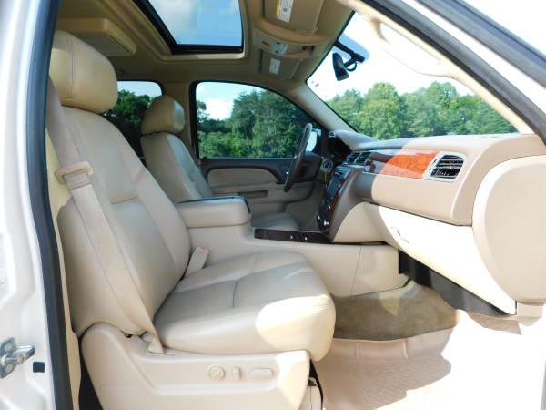 LIFTED 13 CHEVY TAHOE LTZ 4X4 LEATHER *SUNROOF* NEW 33X12.50'S... for sale in KERNERSVILLE, NC – photo 23