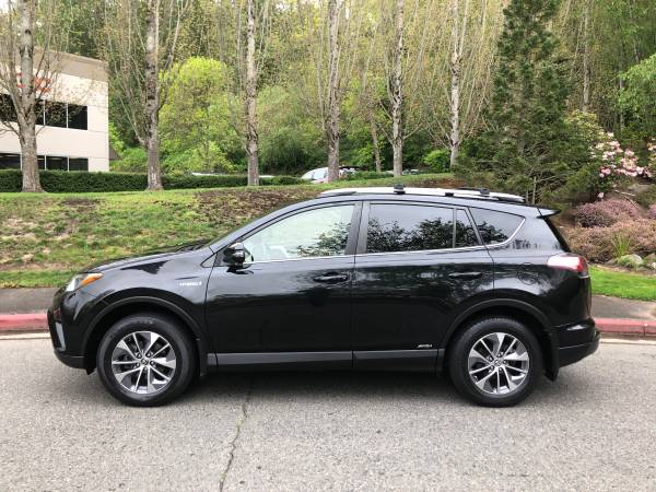 2017 Toyota Rav4 Hybrid XLE 4WD - Clean title, 1owner, Gas Saver for sale in Kirkland, WA – photo 8