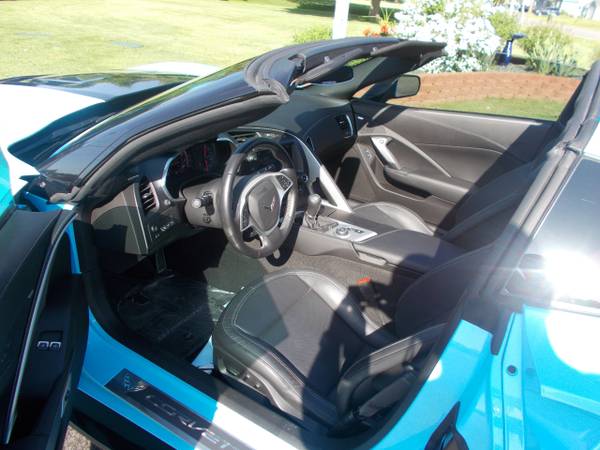 2015 Chevrolet Corvette 2dr Stingray Z51 Cpe w/2LT for sale in Frankenmuth, MI – photo 17