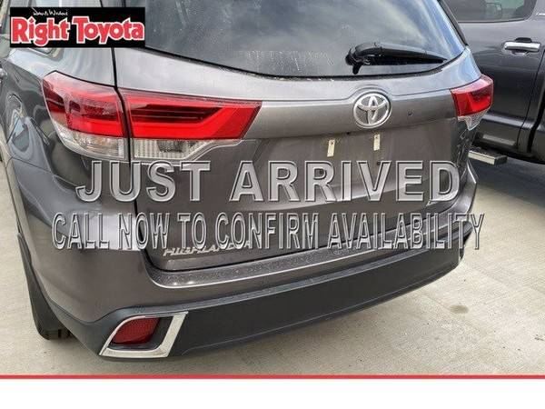 Used 2018 Toyota Highlander Limited Platinum, only 31k miles! - cars for sale in Scottsdale, AZ – photo 6