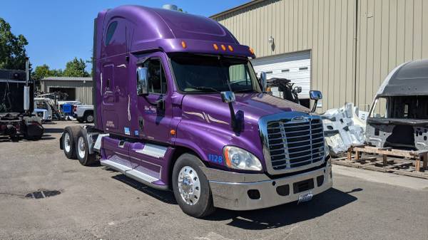 freightliner cascadia for sale in Portland, OR – photo 14