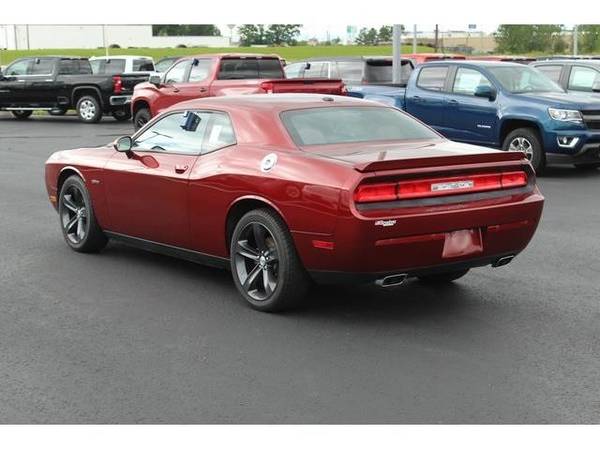 2014 Dodge Challenger coupe SXT - Dodge Red for sale in Green Bay, WI – photo 5