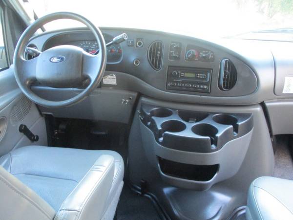 2006 Ford E-Series E350 E 350 ** 15 Passenger Van** One Owner ** -... for sale in Sacramento , CA – photo 17