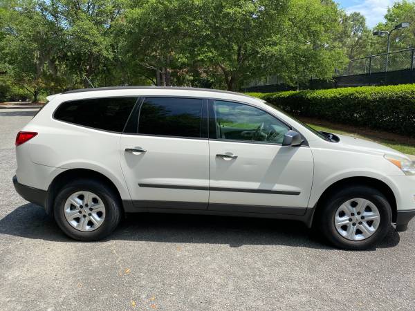 2011 Chevy Traverse for sale in Mount Pleasant, SC – photo 8