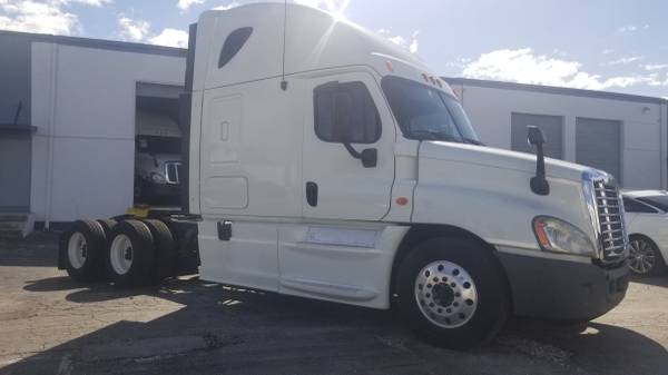 2013 FREIGHTLINER CASCADIA-AUTOMATIC - cars & trucks - by dealer -... for sale in Miami, FL – photo 3