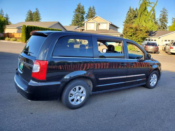 2012 Chrysler Town & Country - cars & trucks - by owner - vehicle... for sale in Tacoma, WA – photo 3