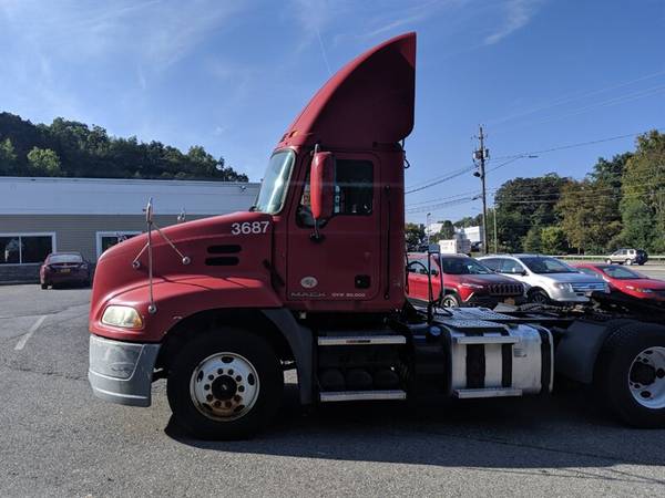 2012 MACK CXU 613 TANDEM DAY CABS LOW MILES BAD CREDIT FINANCING for sale in Wappingers Falls, NY – photo 21