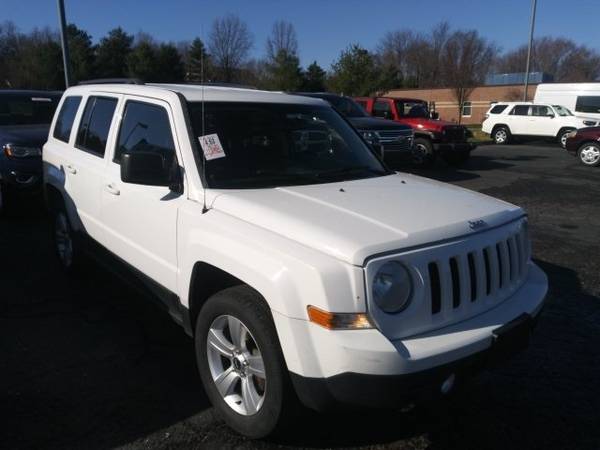 2014 Jeep Patriot Latitude - - by dealer - vehicle for sale in BLUE SPRINGS, MO – photo 4