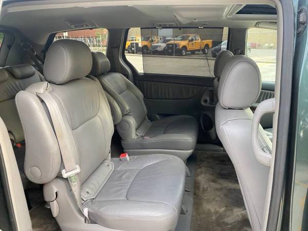 2005 TOYOTA SIENNA XLE LIMITED 7 PASSENGER LEATHER 3ROW KEYLESS... for sale in Skokie, IL – photo 14