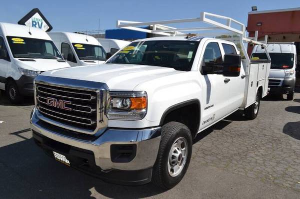 2018 GMC Sierra 2500 Crew Cab Chassis Utility Work Truck - cars & for sale in Citrus Heights, CA – photo 3