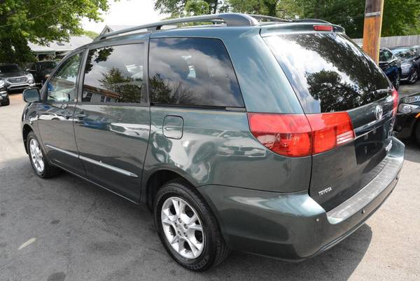 2005 *Toyota* *Sienna* *XLE Limited* Green for sale in Avenel, NJ – photo 5