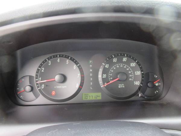 2004 Hyundai Elantra GLS Sedan - Automatic - Gas Saver - Low Miles! for sale in Des Moines, IA – photo 16
