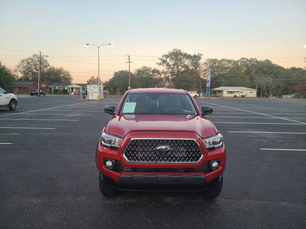 2019 toyota tacoma 10k - - by dealer - vehicle for sale in Cowpens, NC – photo 8
