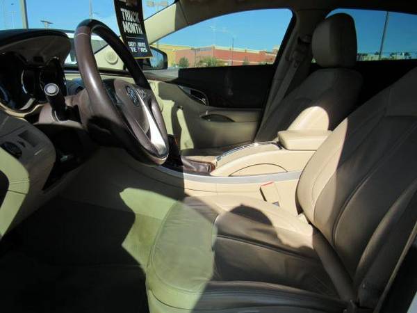 2012 Buick LaCrosse Premium 1 sedan White Diamond Tricoat for sale in El Paso, TX – photo 7