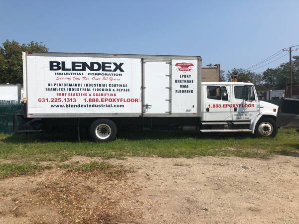 2001 FREIGHTLINER FL60 - cars & trucks - by owner - vehicle... for sale in Lindenhurst, NY – photo 2