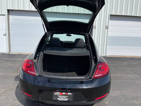2013 Volkswagen Beetle Coupe 2dr Auto 2 5L - - by for sale in Middleton, WI – photo 16