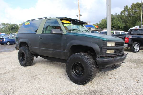 👍1996 Chevy Tahoe Lifted Buy-Here Pay-Here - cars & trucks - by... for sale in Jacksonville, FL – photo 3