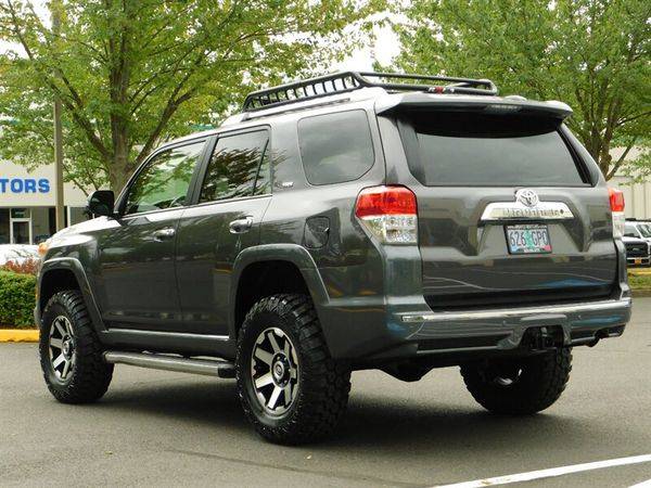 2013 Toyota 4Runner SR5 / 4X4 / LEATHER / SUNROOF / 1-OWNER / LIFTED... for sale in Portland, OR – photo 8