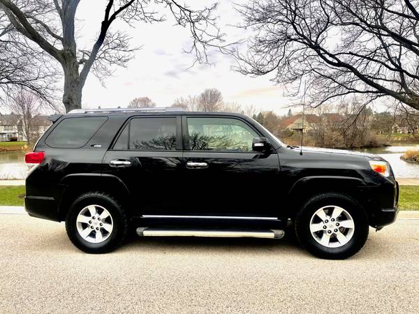 2011 Toyota 4Runner Sport SUV 3Row Seat Clean! - - by for sale in Deerfield, IL – photo 2