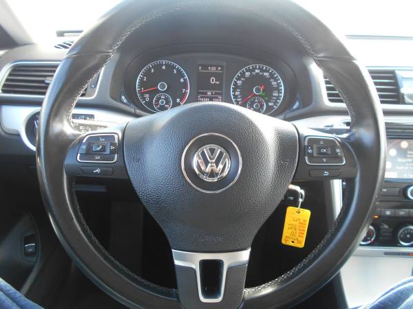 2013 Volkswagen Passat 2.5L SE - cars & trucks - by dealer - vehicle... for sale in McConnell AFB, KS – photo 11