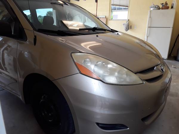 2006 Toyota Sienna for Sale - cars & trucks - by owner - vehicle... for sale in Punta Gorda, FL – photo 3