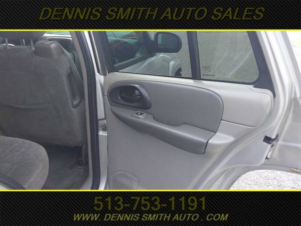 2004 Chevrolet TrailBlazer LS - cars & trucks - by dealer - vehicle... for sale in AMELIA, OH – photo 9
