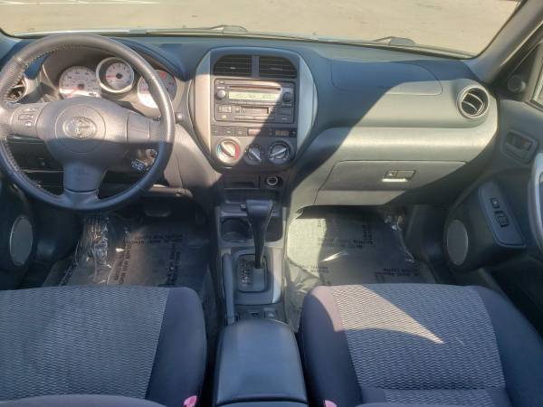 2004 Toyota Rav4 A W D 4Cylinder for sale in Fenton, MO – photo 9