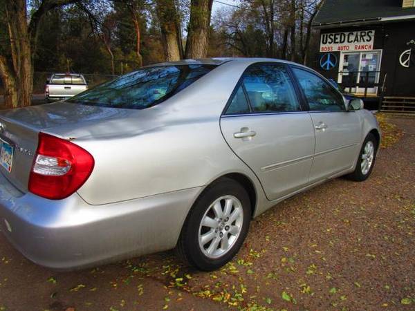 2004 Toyota Camry 4dr Sdn XLE Auto (Natl) - cars & trucks - by... for sale in Lino Lakes, MN – photo 4