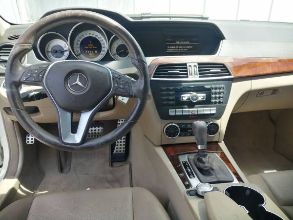 2012 MERCEDES BENZ C300 - - by dealer - vehicle for sale in Fort Lauderdale, FL – photo 8
