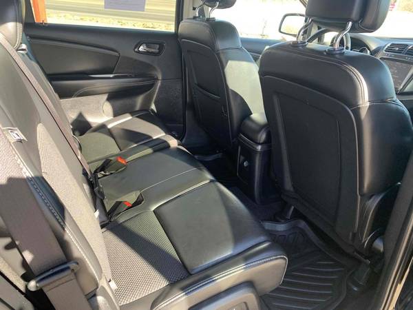 2015 Dodge Journey Crossroad SUPER CLEAN 3RD ROW SEATING - cars &... for sale in Fort Collins, CO – photo 24