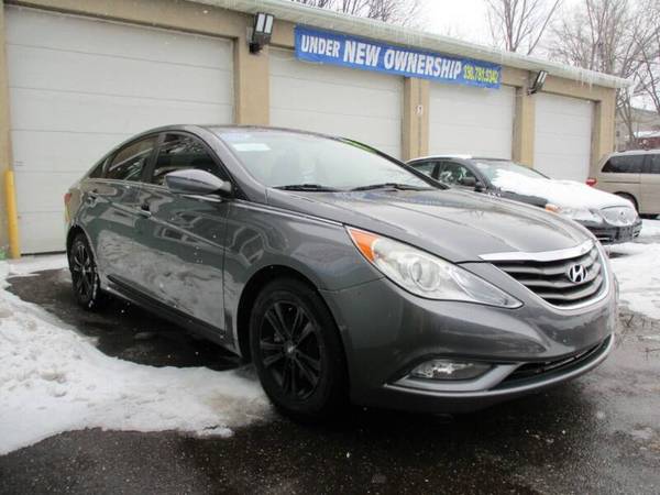 2013 Hyundai Sonata GLS 4dr Sedan - - by dealer for sale in Youngstown, OH – photo 3