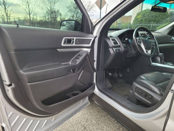 2012 FORD EXPLORER XLT 4WD AWD 3.5 V6 LEATHER SEATS - cars & trucks... for sale in STATEN ISLAND, NY – photo 12