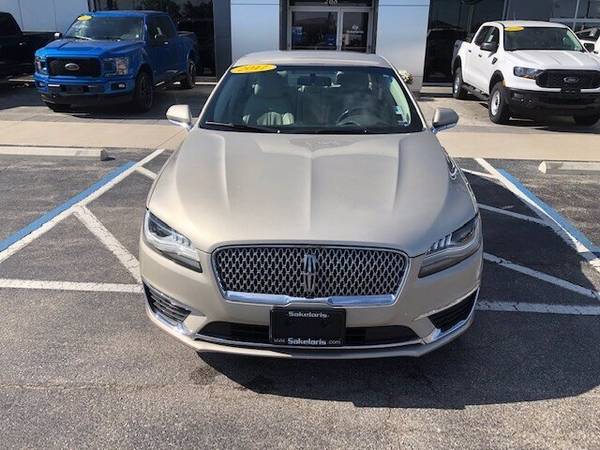 Beautiful 2017 Lincoln MKZ Reserve - cars & trucks - by dealer -... for sale in Camdenton, MO – photo 2