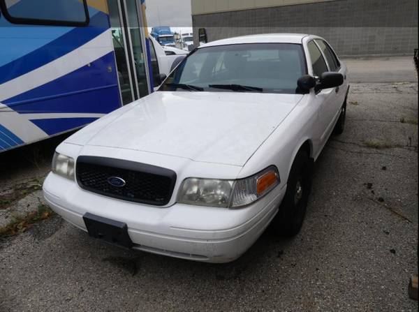 2011 FORD CROWN VIC P71’s WITH AROUND 80k - cars & trucks - by owner... for sale in Antioch, WI – photo 13