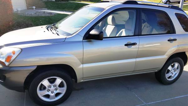 2008 Kia Sportage LX SUV - cars & trucks - by owner - vehicle... for sale in Omaha, NE – photo 4